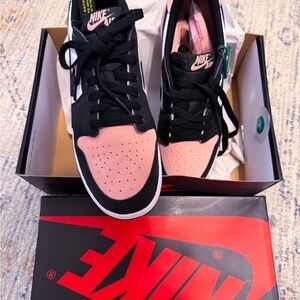 Nike Women 8.5 M 7 Air Jordan 1 Retro Low OG Black and Coral